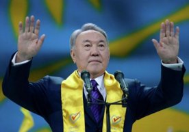 Қозоғистоннинг биринчи президенти Нурсултон Назарбоевга