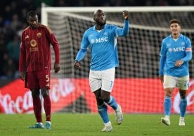 Roma and Napoli Draw in a Dramatic Match фото