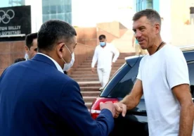 Футбол бўйича Ўзбекистон Миллий терма жамоаси бош