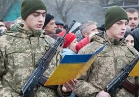 Украина Олий радаси 14 январь куни мамлакатдаги ҳарбий