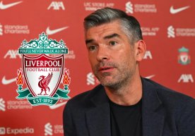 Англия чемпиони “Ливерпуль”да ички муаммолар кучайгани