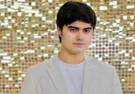 Актёр Шаҳзод Султонов 15 ноябрь — оналарининг шукрона