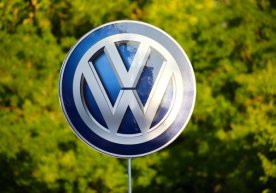 VW компанияси “қўшиб ёзиш” билан шуғулланиб келган фото