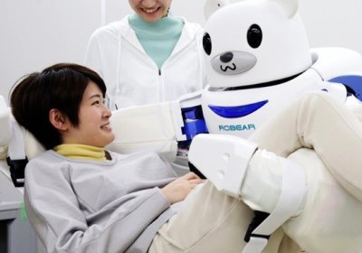 Yaponiyada ayiq ko‘rinishidagi robot-hamshira ishlab chiqildi фото