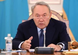 Қозоғистон президенти Нурсултон Назарбоев фуқароларни иш