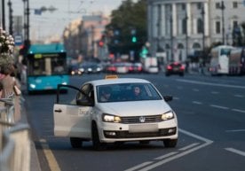 Санкт-Петербург шаҳар ҳудудида муҳожирларнинг таксичилик