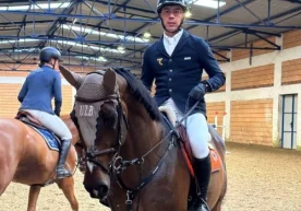 Польшанинг Лешно шаҳрида от спортининг конкур йўналиши