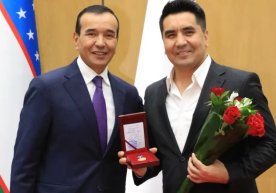 Blogger and actor Bobur Mansurov was awarded with the