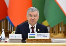 Ўзбекистон Президенти Шавкат Мирзиёев Ашхободда бўлиб