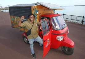 Келиб чиқиши ҳинд бўлган австралиялик муҳандис Эрондан