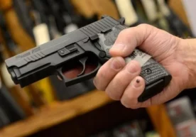 Сенат аъзоси Фаррух Дадаходжаев Сенатнинг 20-ялпи