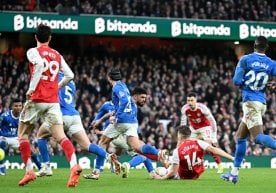 Пешқадам "Арсенал" ўз майдонида