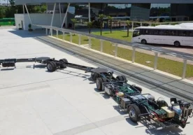 Шведларга қарашли Volvo Bus компаниясининг Лотин