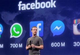 Facebook раҳбари Марк Цукерберг компания асосчиларидан