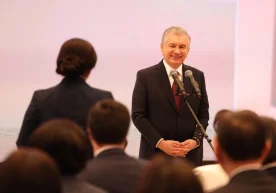 Президент Шавкат Мирзиёев янги авлод ўқув дарсликлари