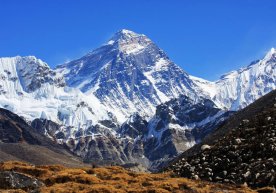 Xitoylik olimlar Everest o‘sayotganini qayd etishdi фото