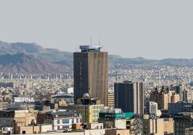 Эронда жазирама сабабли барча давлат идоралари ва банклар ёпилди фото