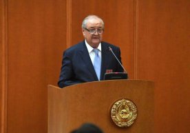 O‘zbekiston tashqi ishlar vaziri Abdulaziz Komilov Senat