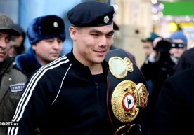 Профессионал бокснинг супер ўрта (-76,2 кг) вазн тоифасида