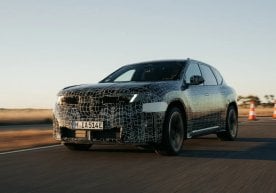BMW компанияси янги iX3 электромобилини ақлли ҳайдовчилик