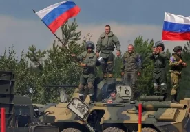 Фото: ЭАД Бир неча ой давомида рус қўшинлари қурол ва