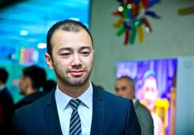 Актёр, футболчи, умуман санъатнинг турли соҳаларида ўзини