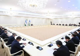 Prezident raisligida oziq-ovqat mahsulotlarini