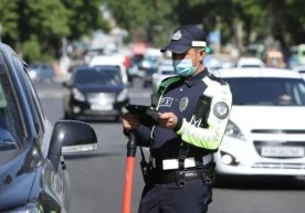 Jizzaxda o‘g‘irlangan davlat raqamidan foydalanib 292 ta qoidabuzarlik sodir etgan haydovchi ushlandi фото