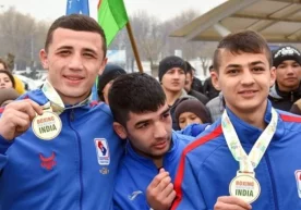 Бутунжаҳон бокс сериясида (WSB) мусобақаларда қатнашаётган
