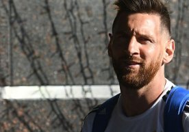 Лионель Месси душанба куни янги бош мураббий Рональд