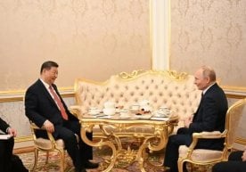 Си Жинпинг ва Путин Украина бўйича тинчлик формуласини муҳокама қилди фото