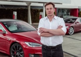 Tesla автомобил ишлаб чиқарувчиси акциядорлари бош