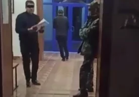 Фото: Видеолавҳадан скриншот ТДИУ талабалар турар жойига