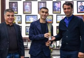 Muhammadali Urinbayev awarded the Asian Cup top scorer award фото