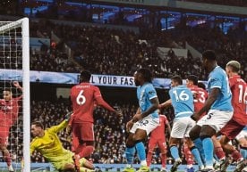 Англия Премьер-лигасининг 29-турида чемпионлик пойгаси