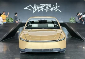 "Tesla" компанияси рул ва педалларсиз