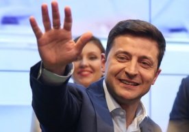 Украина президенти Владимир Зеленский фуқароларга