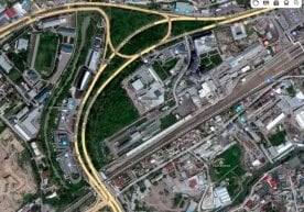 Транспорт вазирлиги Шота Руставели кўчасида олиб