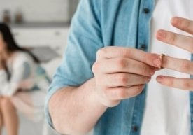 Россияда оилавий муносабатлар борасида янги баҳсларга