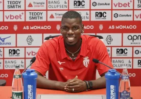 Монако жамоаси ярим ҳимоячиси Поль Погба Франция