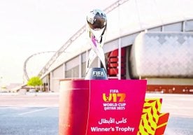 Қатарда старт олган 17 ёшгача бўлган футболчилар