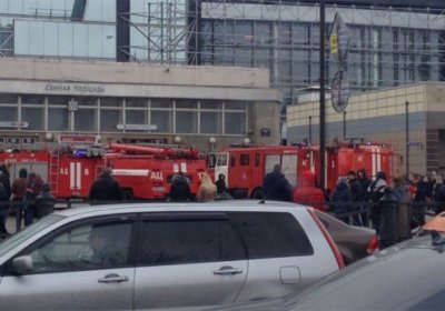 Петербургда қўлбола бомбалар орқали портлашлар содир этилган фото