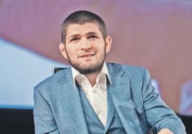 Ҳабиб Нурмагомедов спортдаги шонли саҳифасини ёпганидан