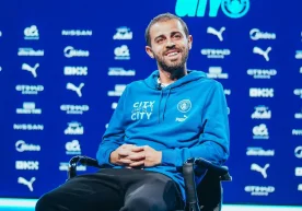 Португалиялик маҳоратли ярим ҳимоячи Бернарду Силва