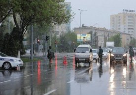 Shaxsiy avtomobillar harakatiga cheklovlarni bekor qilish masalasi o‘rganilmoqda фото