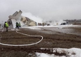 Олмаота аэропорти яқинида Ан-26 самолёти қулаб тушди фото