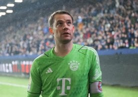 39 ёшли "Бавария" дарвозабони Мануэль Нойер яна