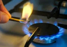 Эшик тақиллаб, газ ходими сизни безовта қилди дейлик. У