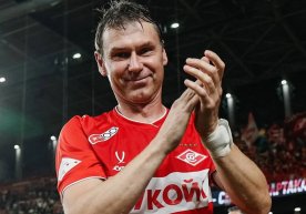 In the English League Cup, Newcastle will host Manchester