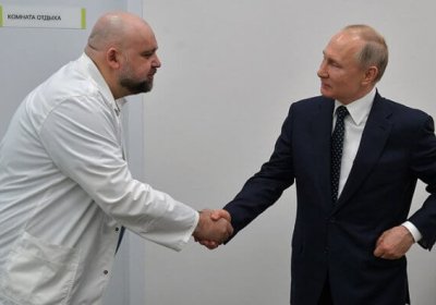 Путин қўл бериб кўришган шифокорда коронавирус аниқланди. Хўш?.. фото